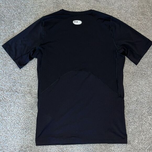 New Under Armour compression stretch thin work out black T-shirt XL men’s gym - Picture 3 of 3